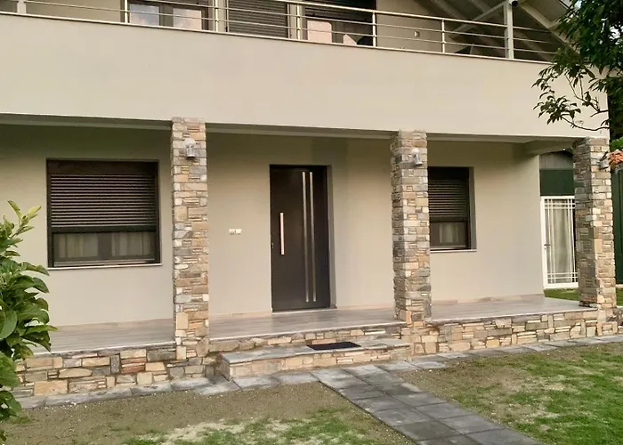 Coastal Vista Retreat 2